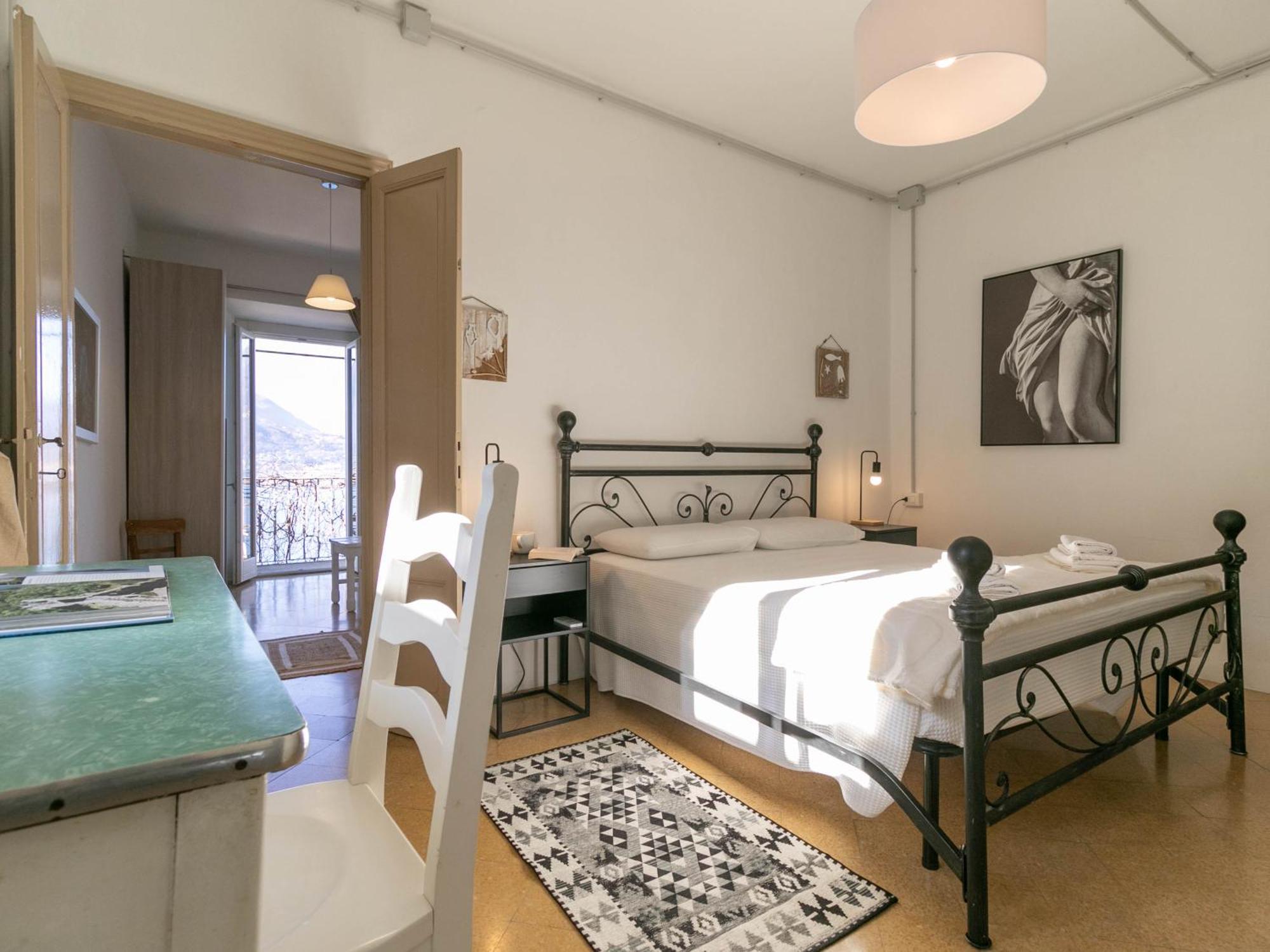 Welcomely - Casa Margherita วาเรนนา ภายนอก รูปภาพ