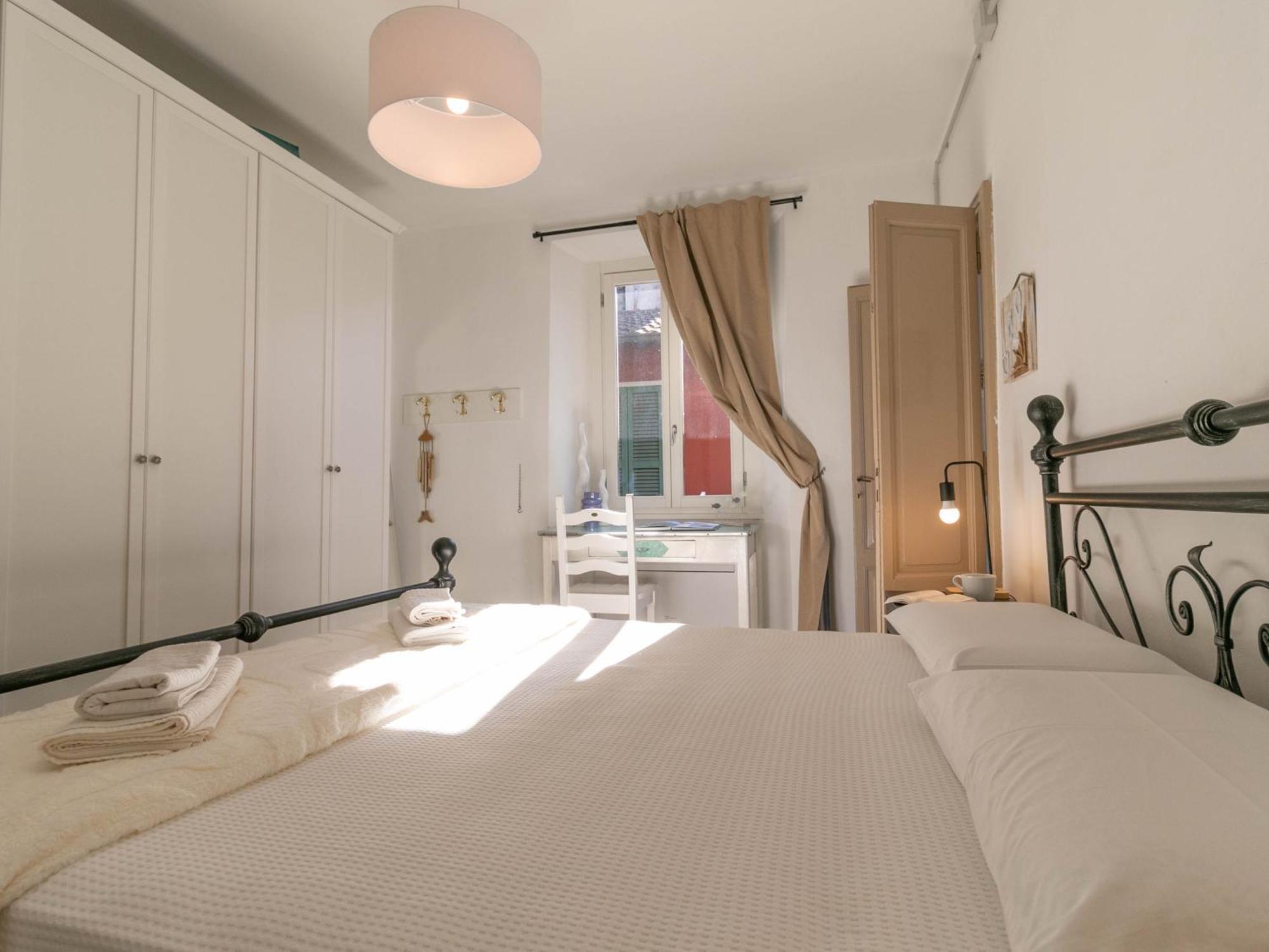 Welcomely - Casa Margherita วาเรนนา ภายนอก รูปภาพ